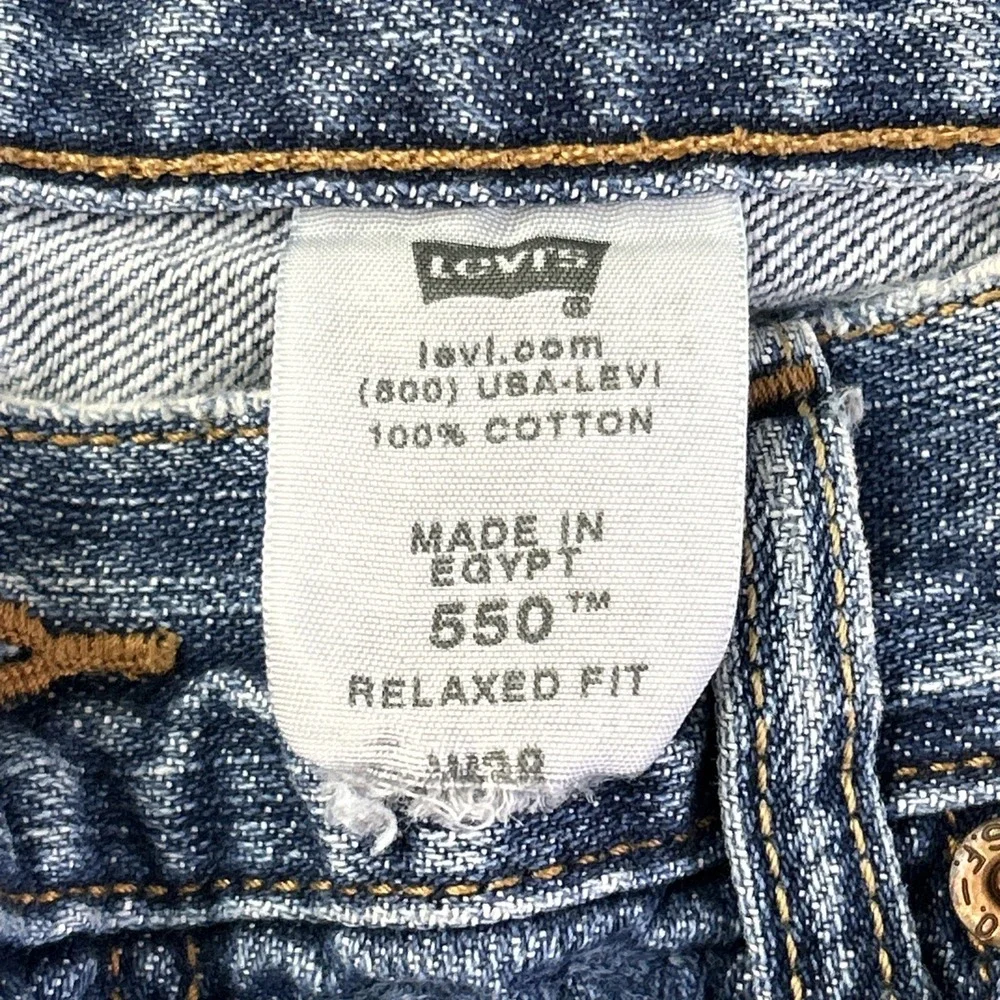 VTG Levi's 550 Jean Shorts Baggy Y2K Distressed Whisker Fade Men's Size 38